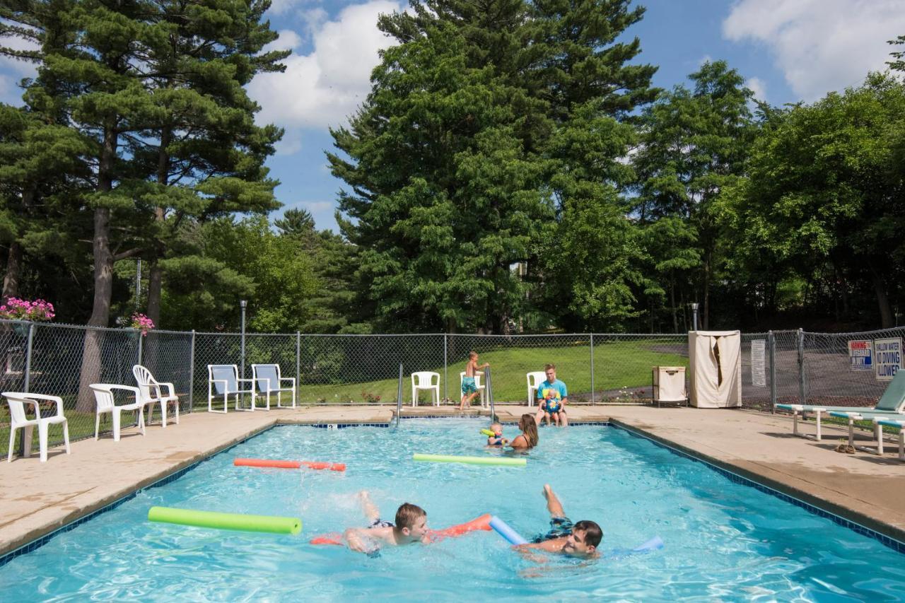 Woodside Dells Hotel & Suites Wisconsin Dells Dış mekan fotoğraf